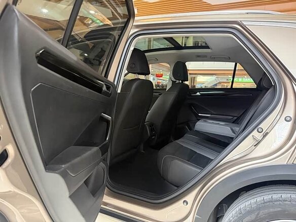 Volkswagen T-Roc 2022 — фото 9 из 9