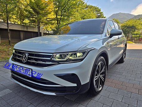 Volkswagen Tiguan 2023 — главное фото