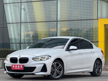 BMW 1 серии 2023 — главное фото