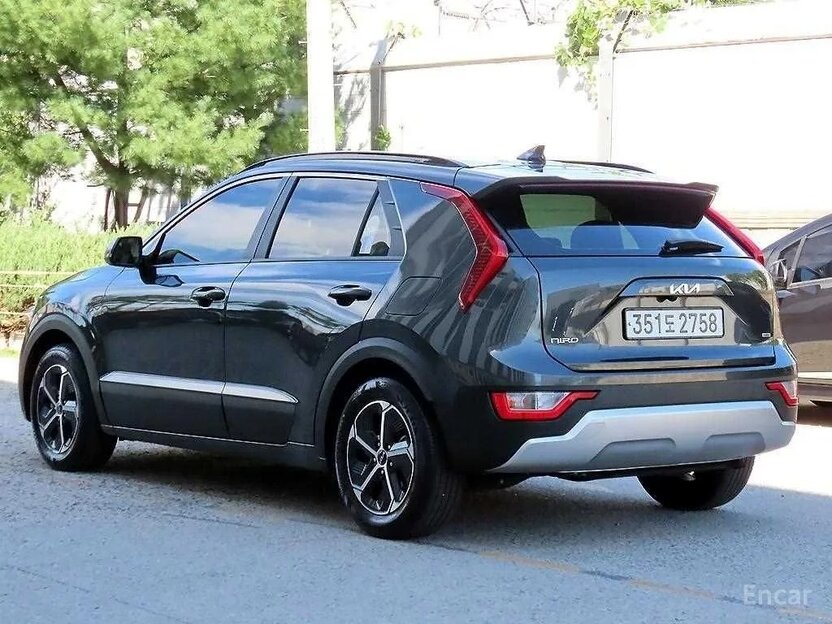 Kia Niro 2022 — фото 3 из 9