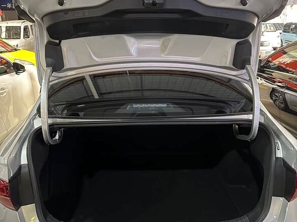 Volkswagen Sagitar 2022 — фото 10 из 10