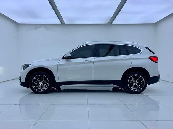 BMW X1 2022 — фото 4 из 12