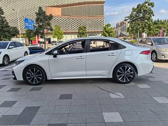 Toyota Levin 2022 — фото 4 из 9