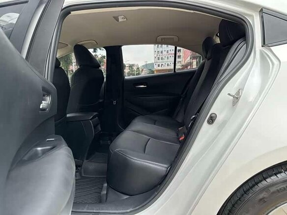 Toyota Corolla 2022 — фото 9 из 16