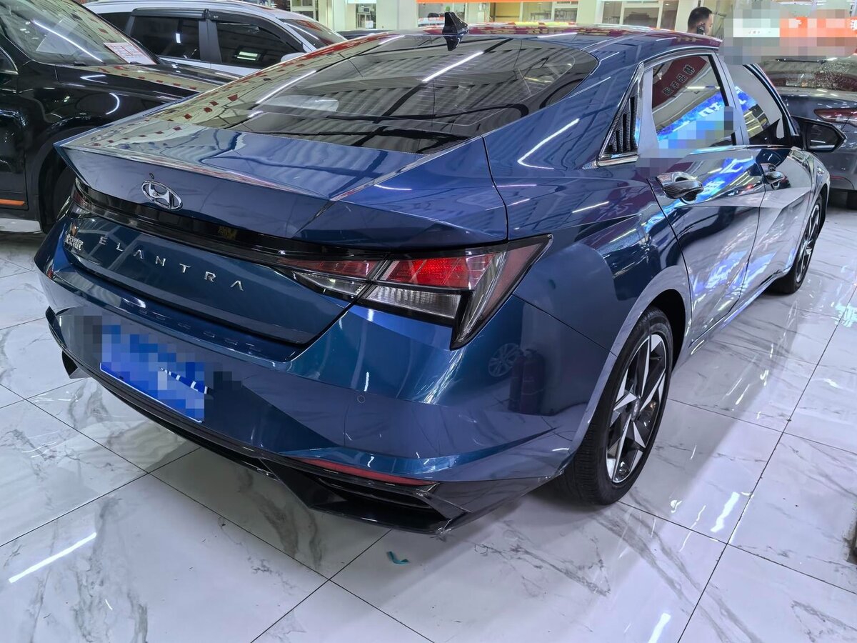 Hyundai Elantra 2022 — фото 4 из 9