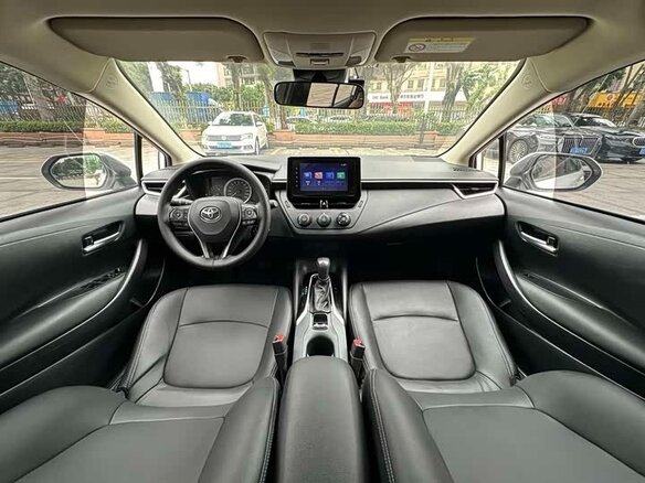 Toyota Corolla 2022 — фото 12 из 16