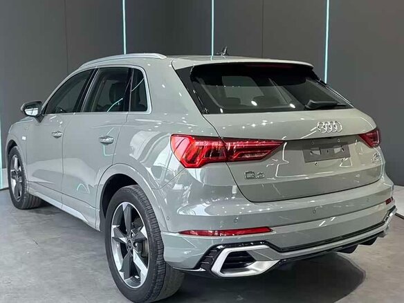 Audi Q3 2023 — фото 8 из 11
