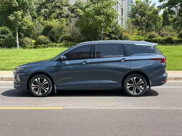Wuling Victory 2022 — фото 4 из 11
