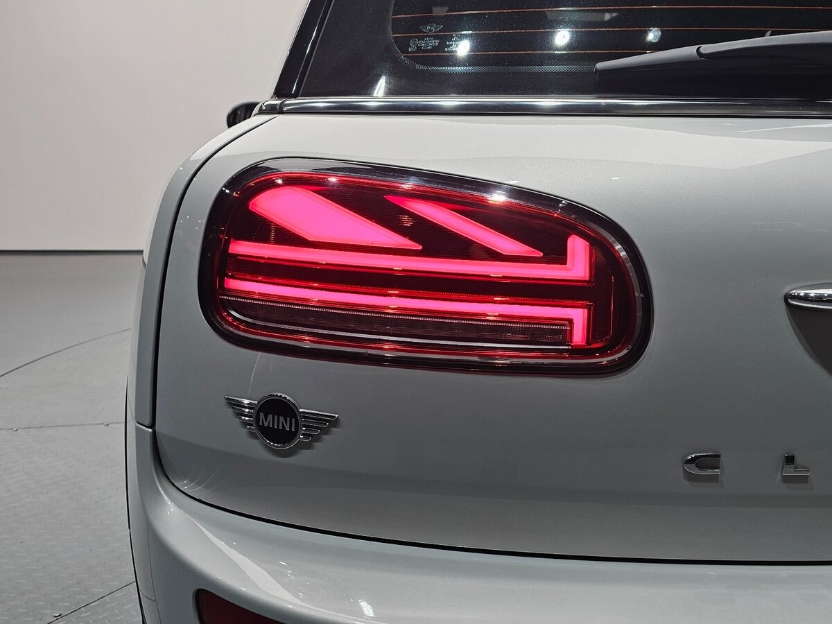 Mini Clubman 2022 — фото 9 из 20