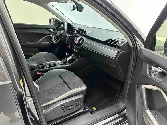 Audi Q3 2022 — фото 9 из 10