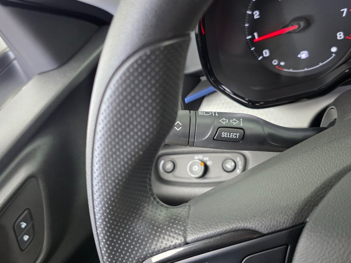Chevrolet Trax 2023 — фото 11 из 20